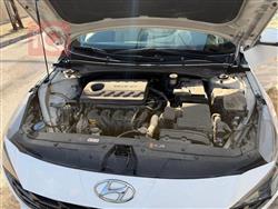 هیۆندای ئەلەنترا